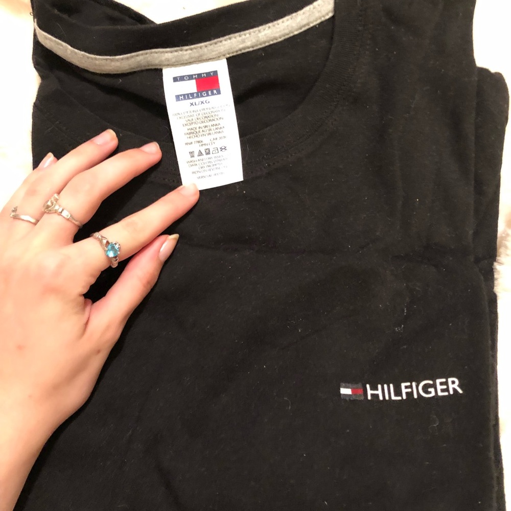 Tommy Hilfiger t shirt